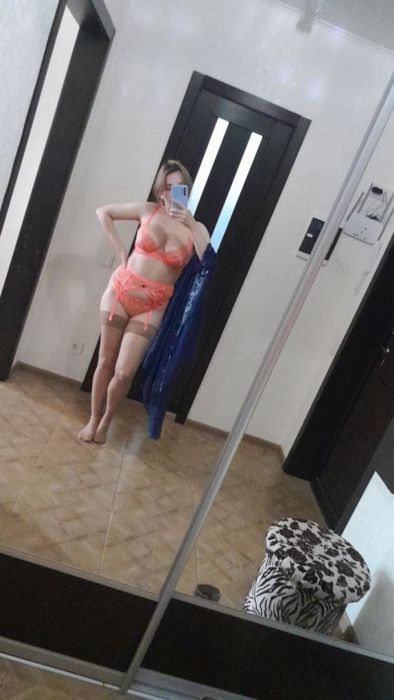 Неповторимые моменты: Проститутки Челябинска и опыт 'girlfriend experience'